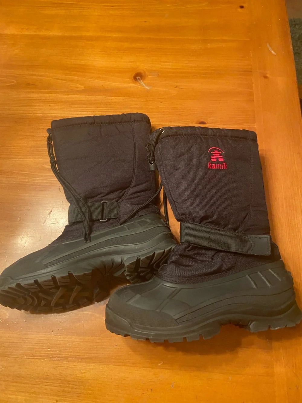 KAMIK Women's Medium Snow Boots size 8 black